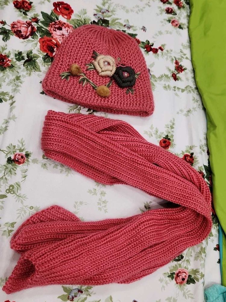 Chic Pink Knit Hat &amp; Scarf Set