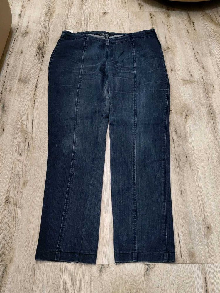 Ma5817 Dark Wash Denim jeans waist 34-36 inches