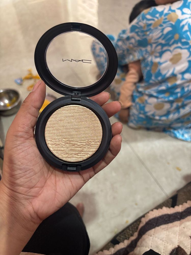 mac powder