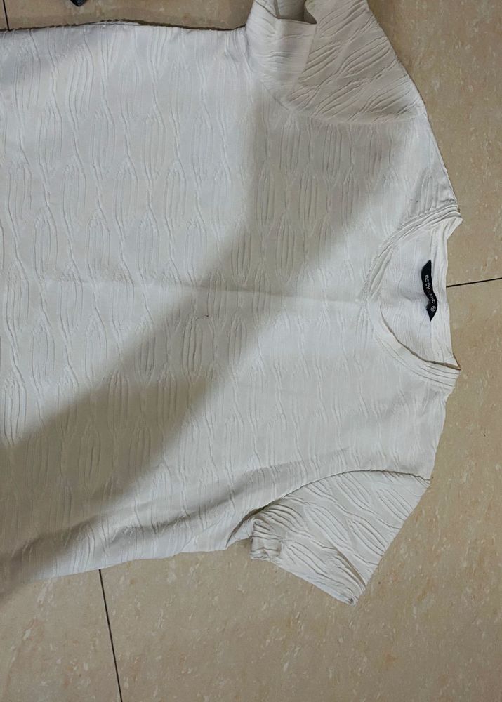Chic Textured Cream Top