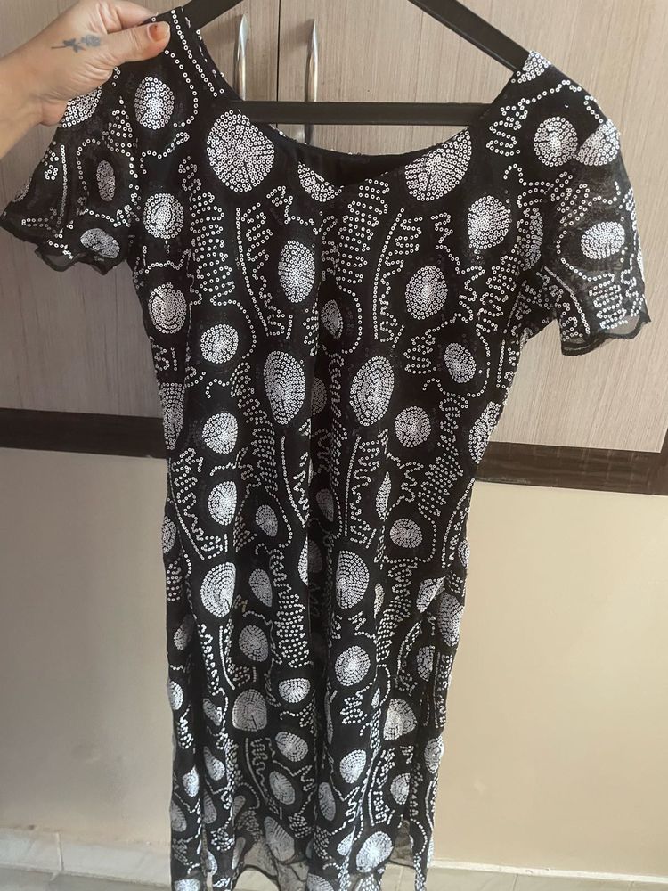 Black &amp; White Embellished kurta