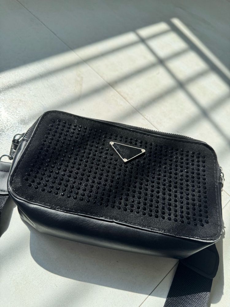 Chic Black Crossbody Bag