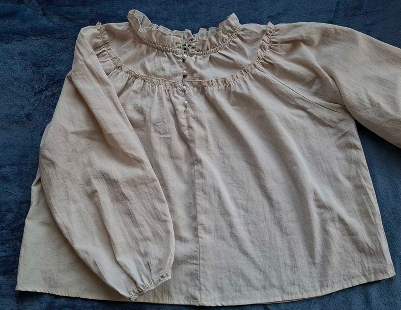Vintage Ruffled Neck Blouse