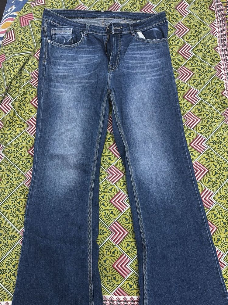 Women's Blue Wash Flare Jeans