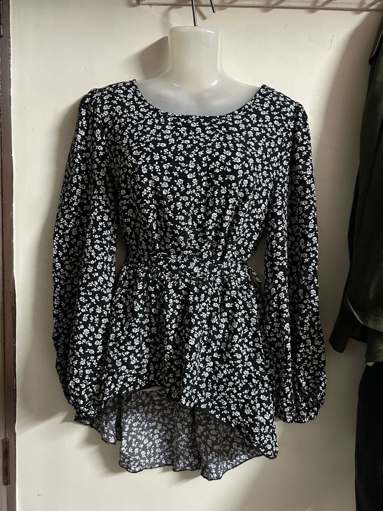 Chic Black Floral Print Peplum Top