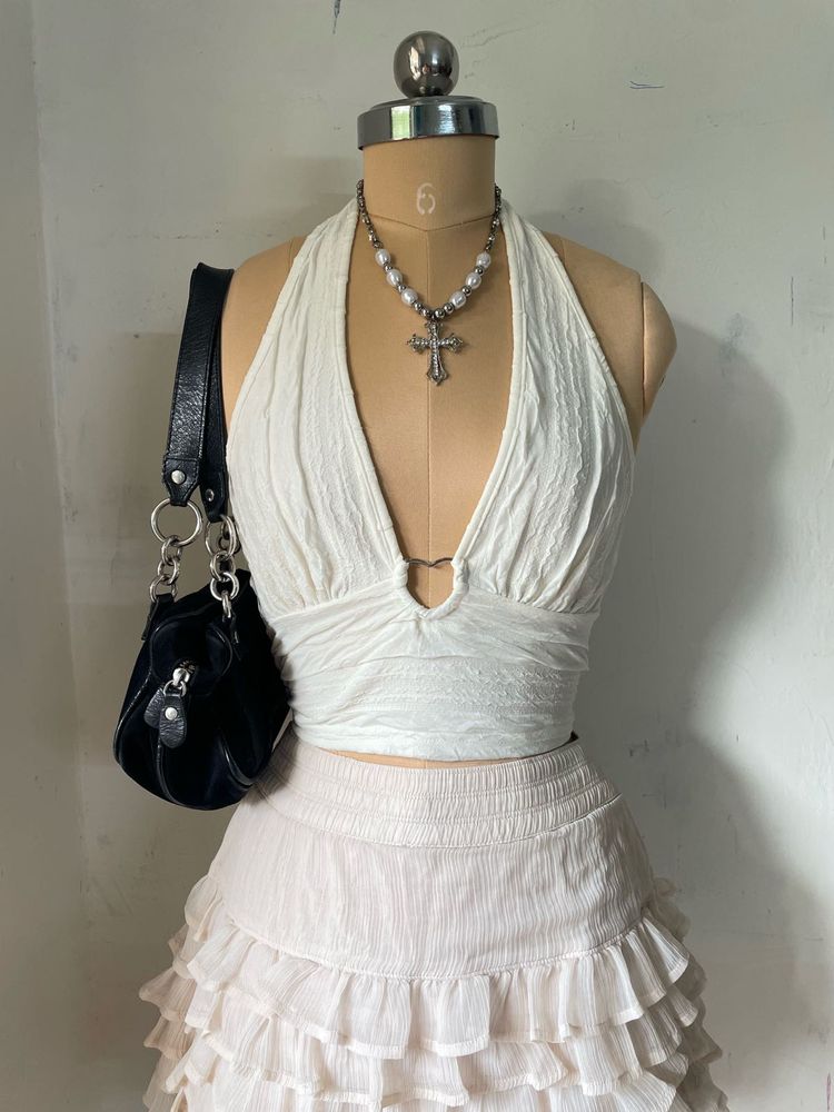 Halterneck heart top 🤍
