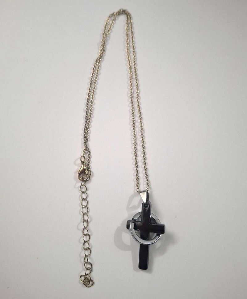 Cross Pendant Necklace