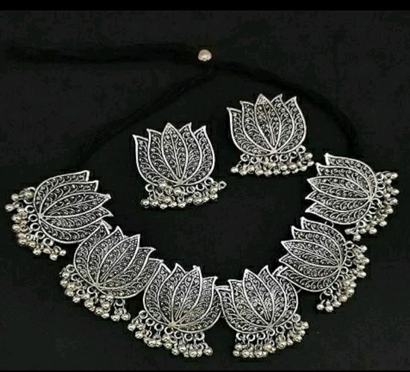 Silver Lotus Necklace &amp; Earring Set
