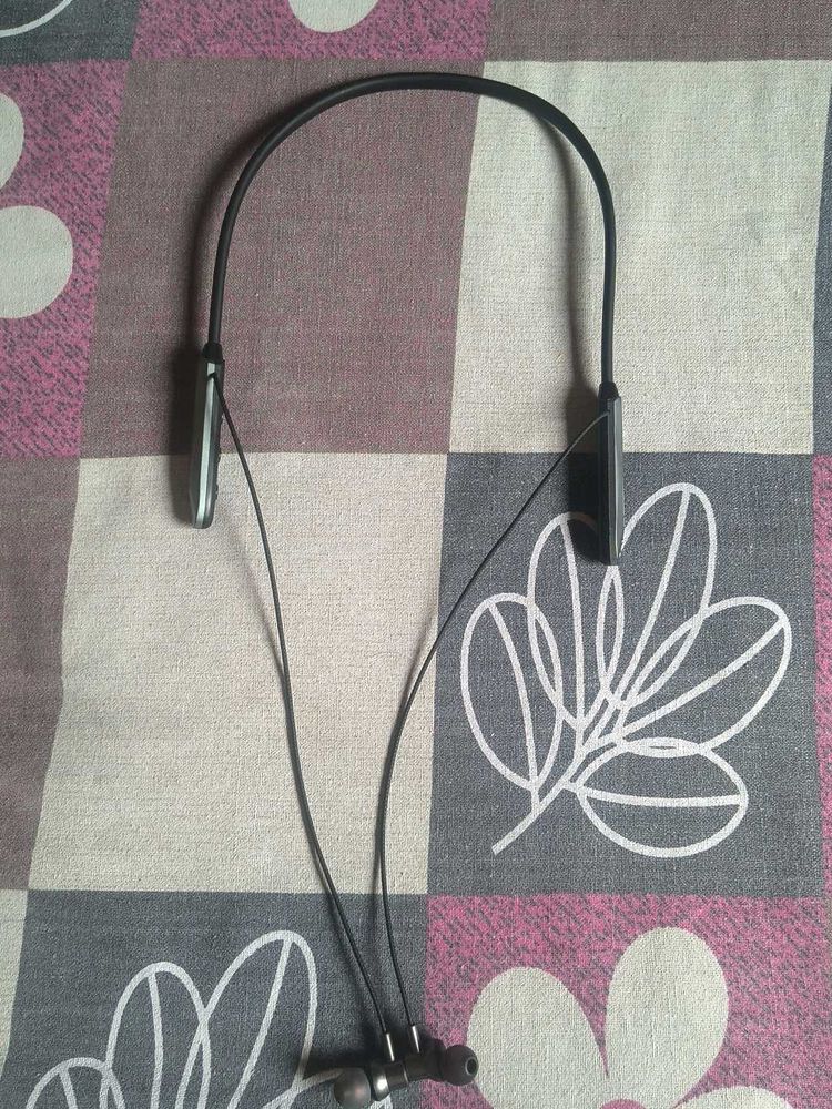 Neckband