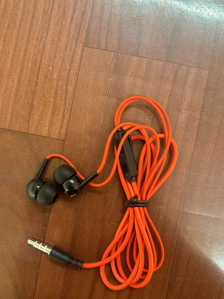 Steren Earphone Red Color