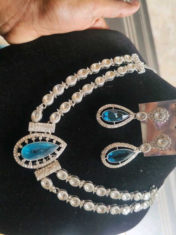 Diamond lookalike necklace set