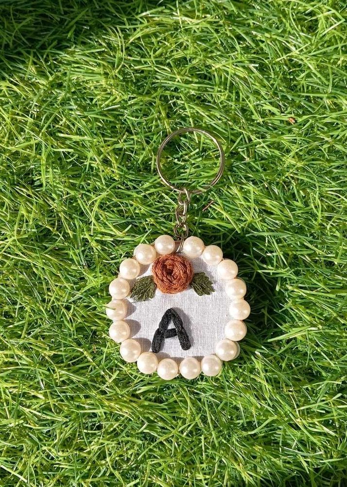 🌸 Personalized Name &amp; Initial Keychain 🌸