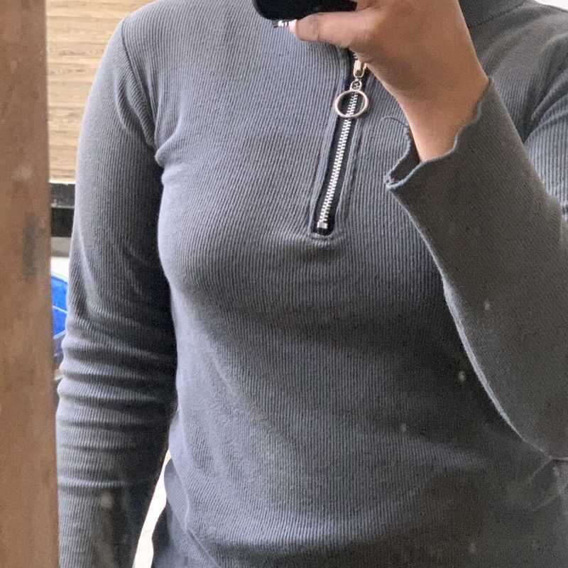 Ribbed Zipper Long Sleeve Top
