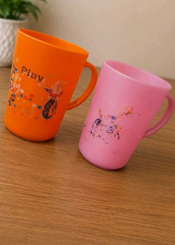 Cute Playful Cups Set