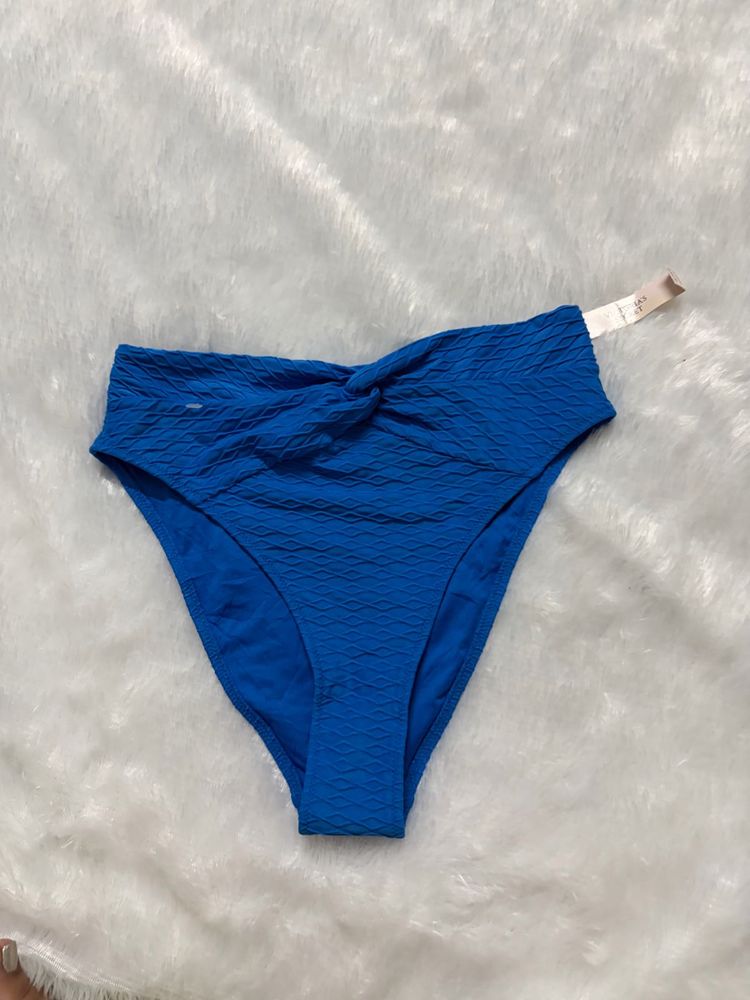 Victoria’s Secret highwaist brief