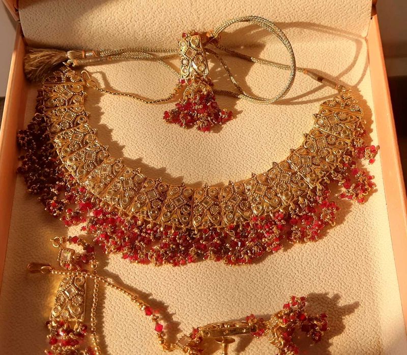 Wedding Imitation Necklace With Bangles Set
