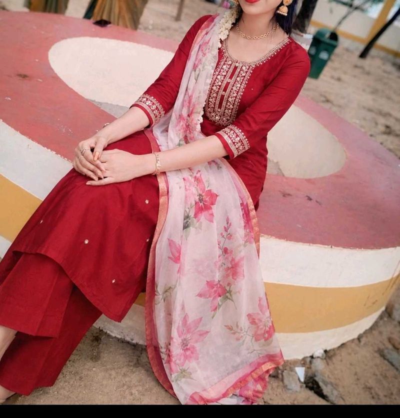 Elegant Red Kurta Set with Floral Dupatta