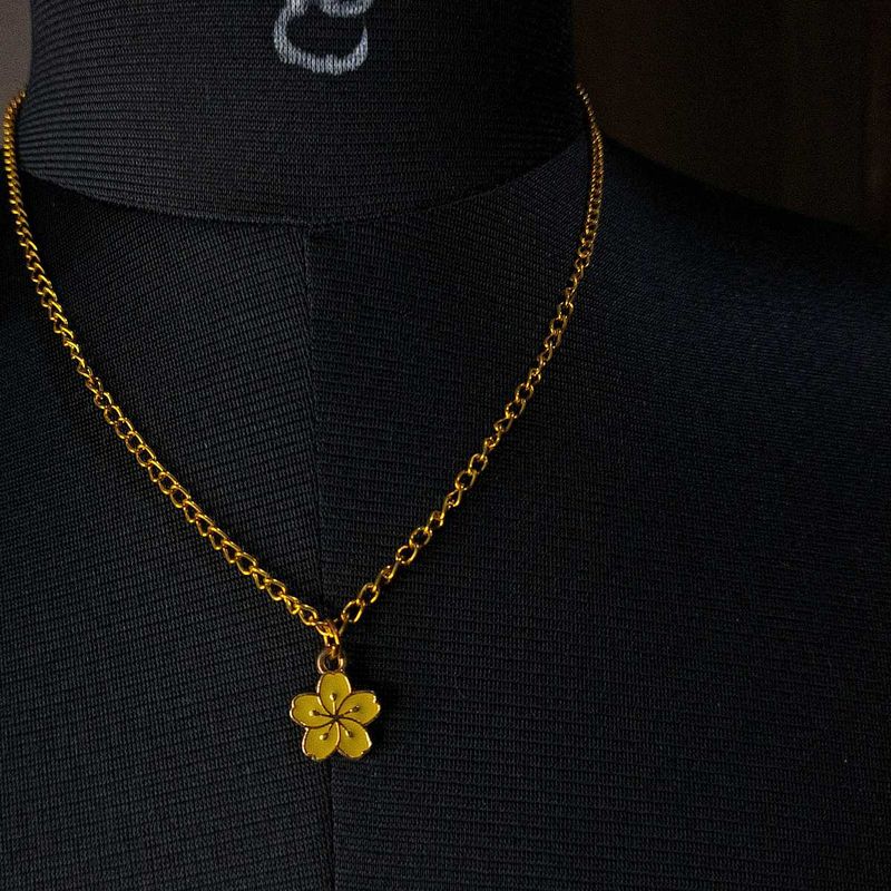 Flower Pendant Necklace