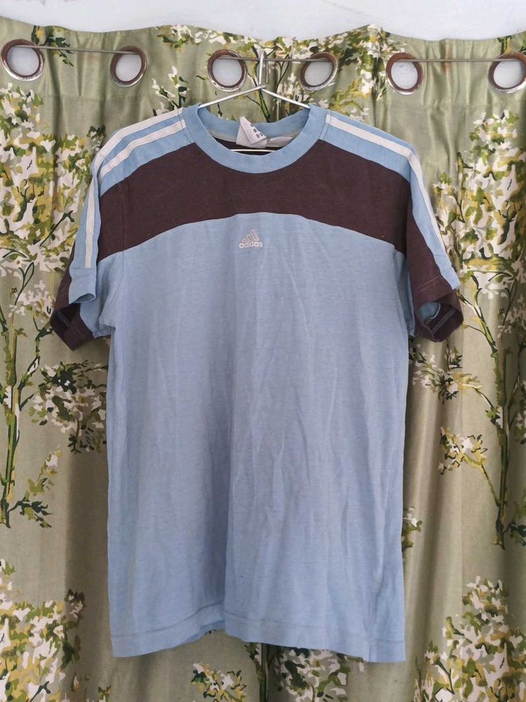 ADIDAS T-shirt