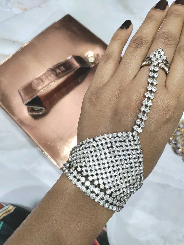 Exquisite Rhinestone Hand Bracelet &amp; Ring Set