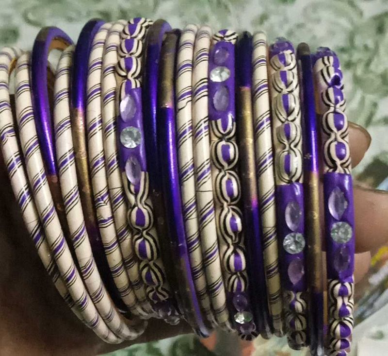 Purple &amp; White Bangle Set