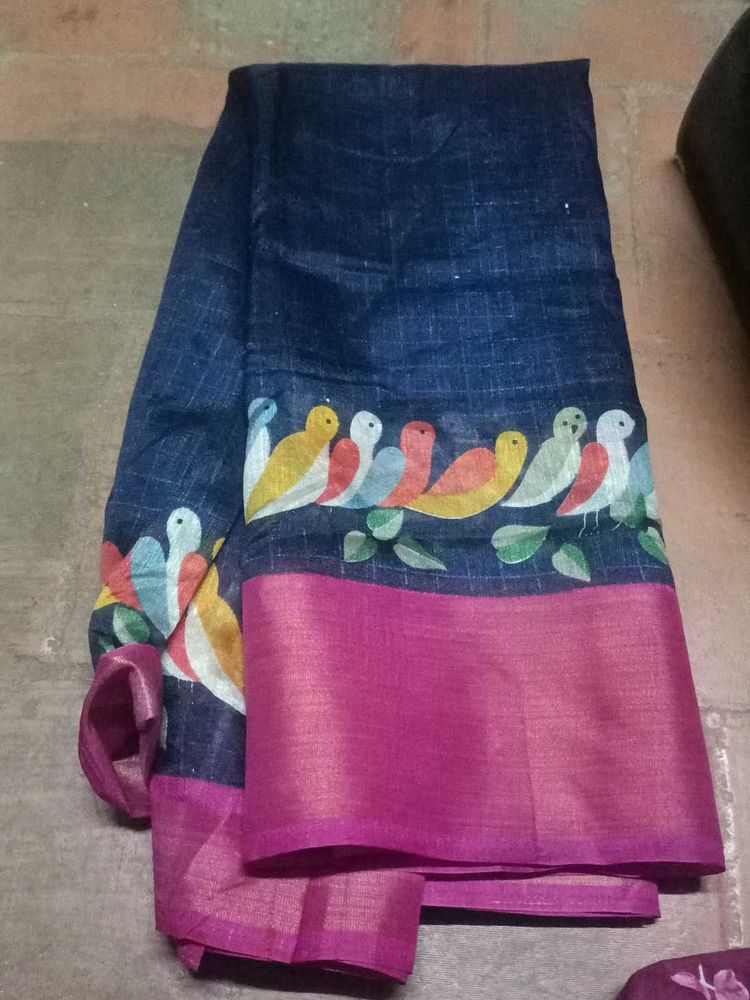 Beautifully Designed Saree with Bird Print