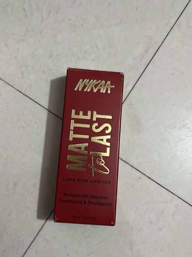 Nykaa Matte To Last Lipstick