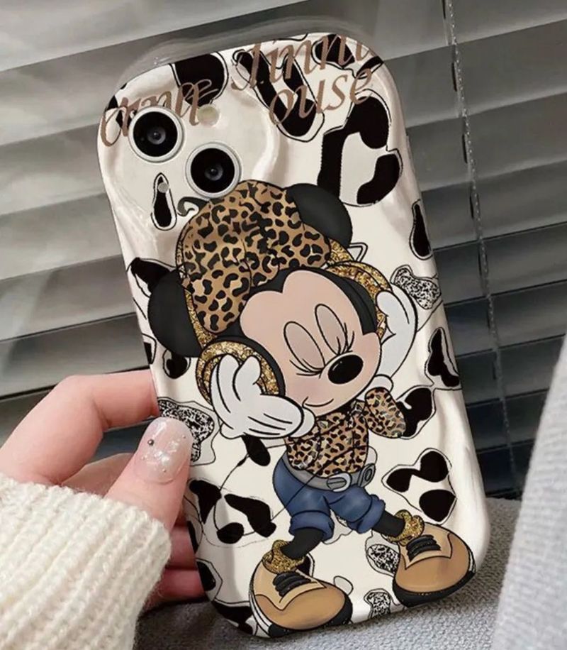 New iPhone 17 pro Minnie Mouse Phone Case