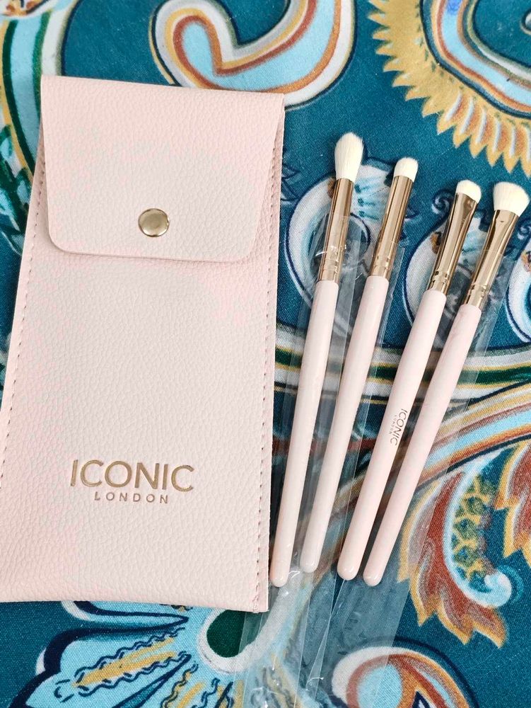 Iconic London Eye Makeup Brushes