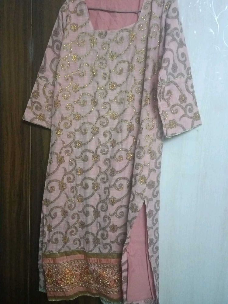 Embroidered Pink Kurta