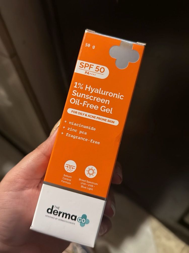 The Derma Co. SPF 50 Sunscreen Gel
