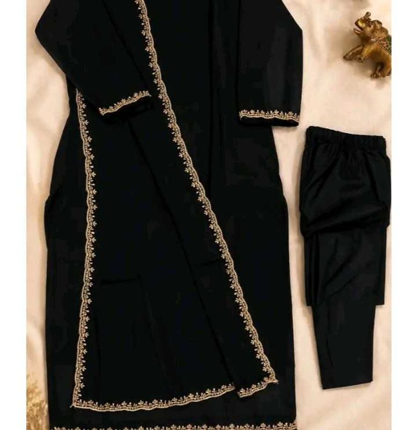 CREPE BLACK EMBROIDERY SUIT