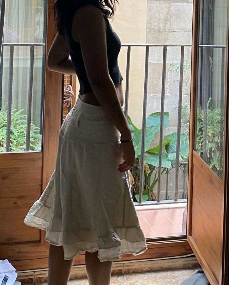 Creamy Lace Flared Midi Skirt