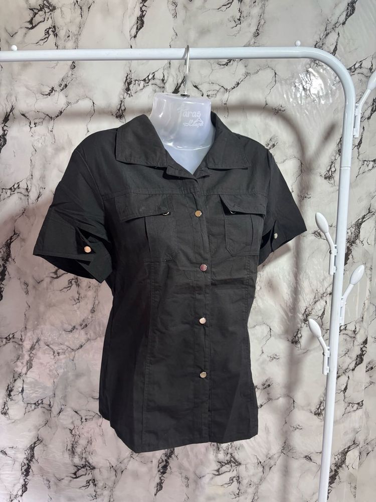 Black Short Sleeve Button-Up Shirt