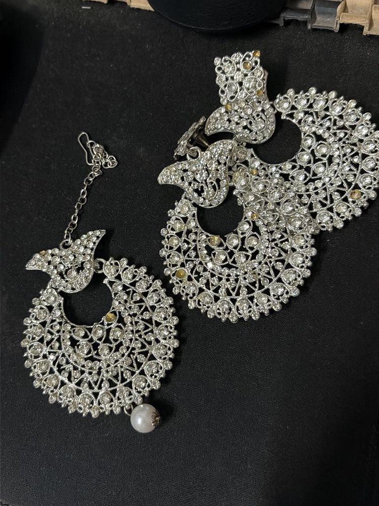 Jhumka Earrings with Maangteeka