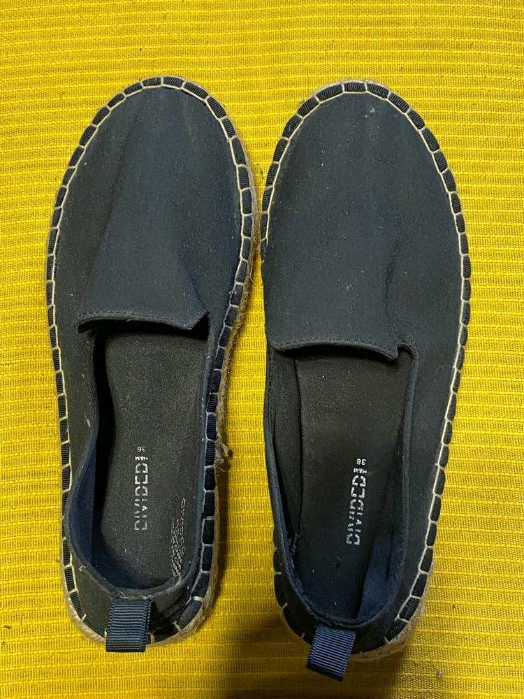H&amp;M Divided Slip-On Espadrilles
