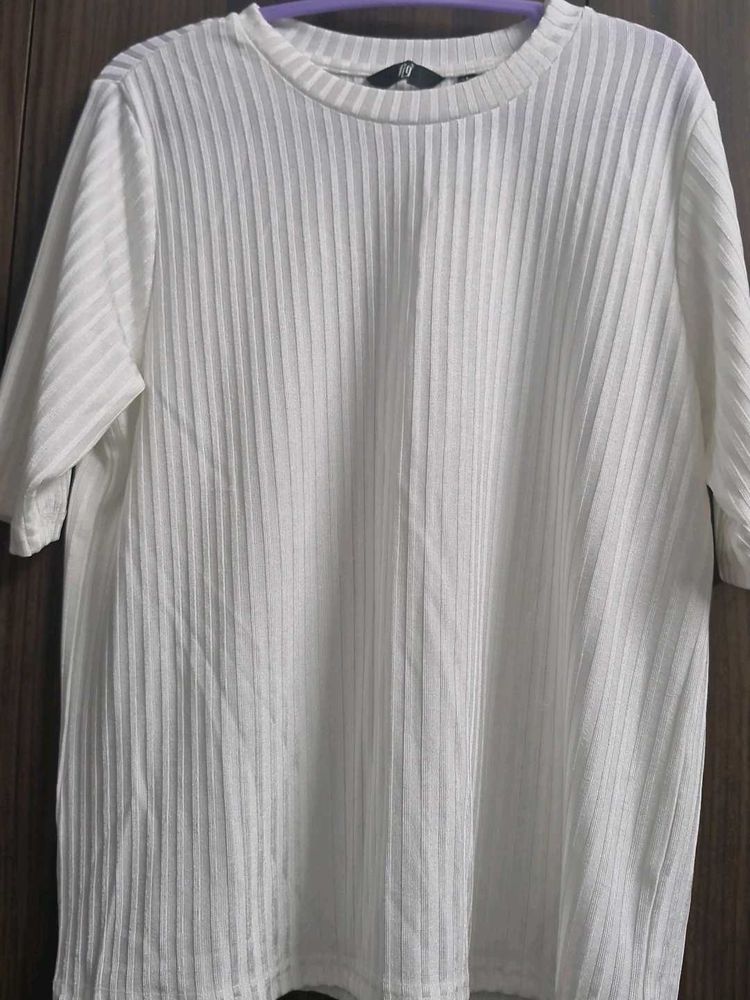Ribbed White T-Shirt
