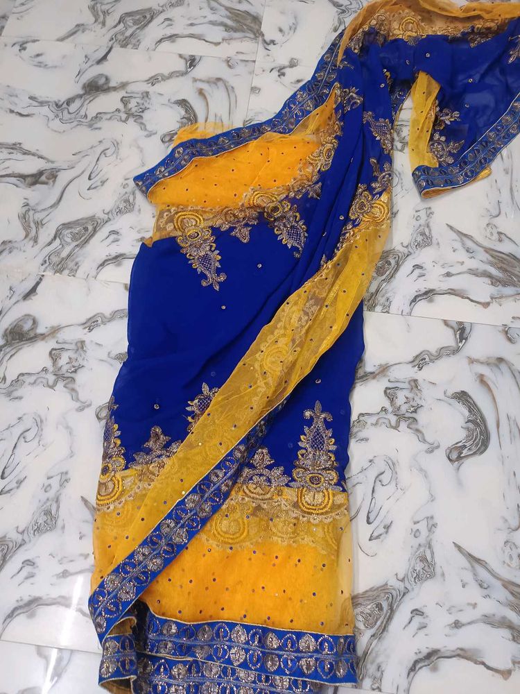 Beautiful Blue &amp; Yellow Embroidered Saree💛💙