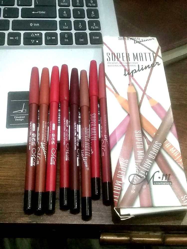Pack Of 8 Lipliner (Super Matte)