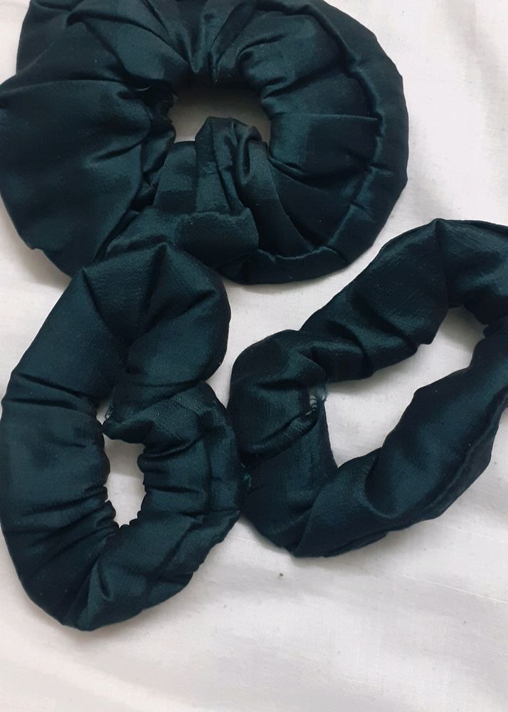 🆕️🆕️Bottle Green Scrunchies