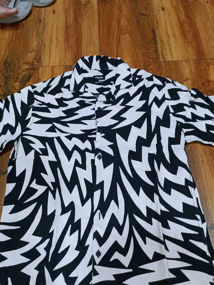 Men's Black &amp; White Lightning Bolt Shirt