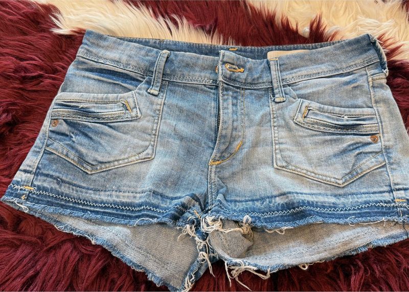 low waist distressed Denim Shorts