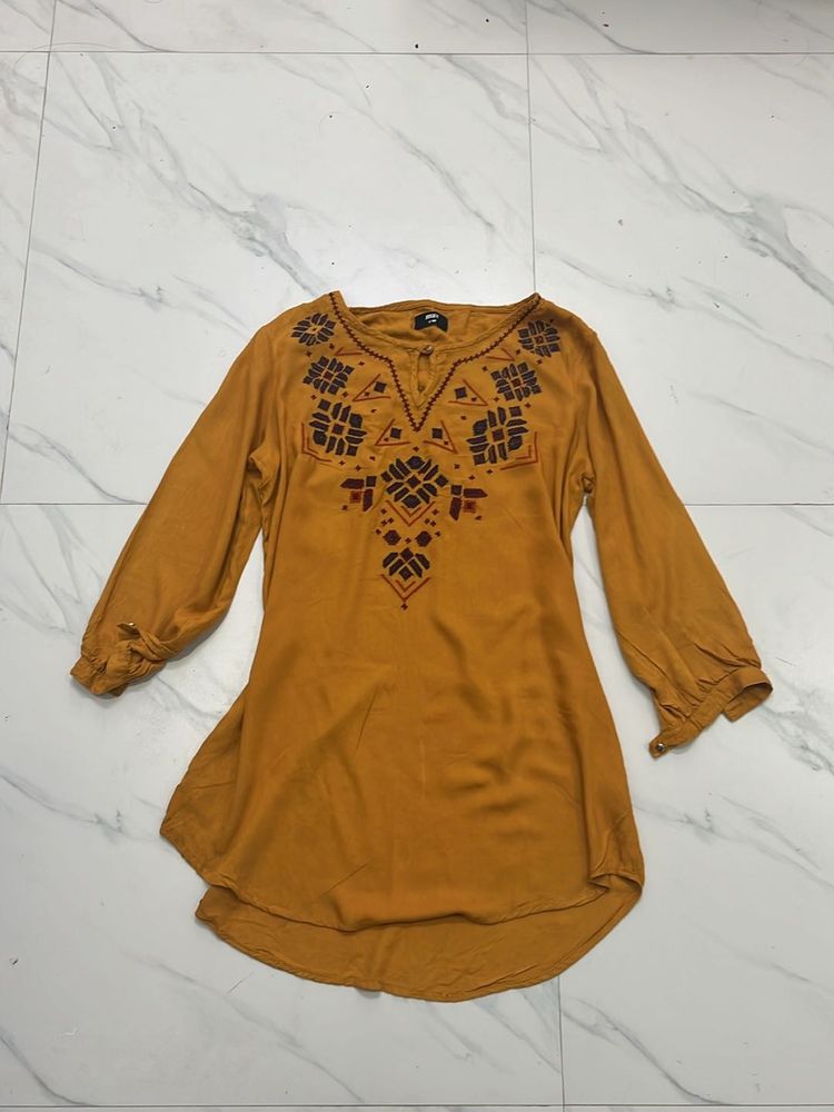 Boho Embroidered Tunic Top