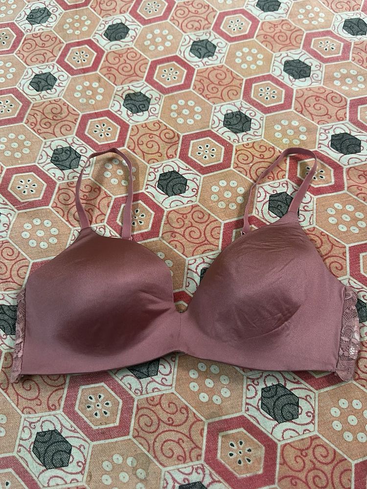 Comfortable Pink Lace Trim Bra