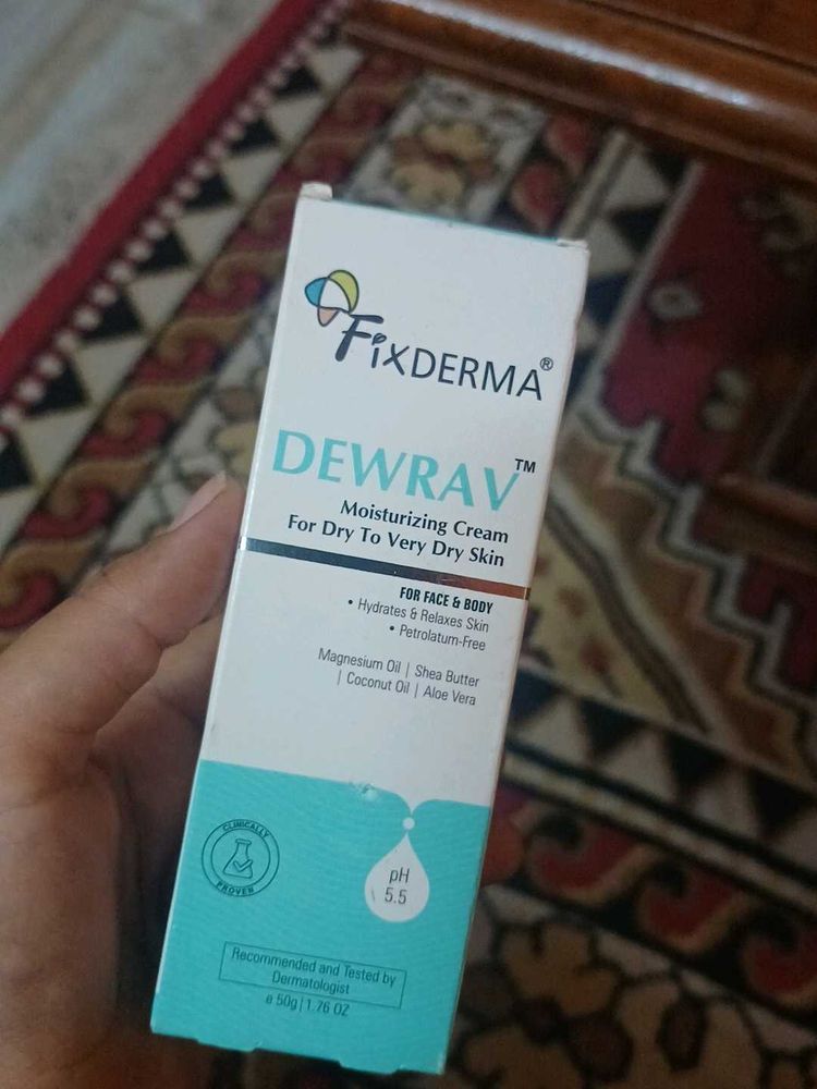 fixderma dewrav moisturising cream