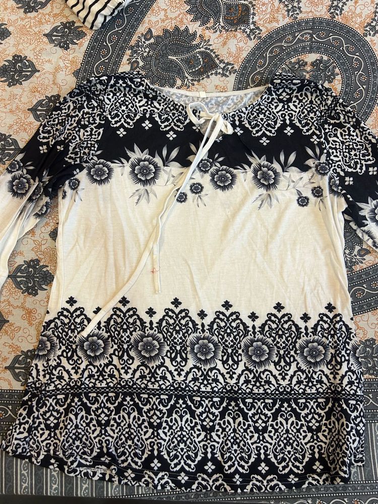 Black &amp; White Print Top