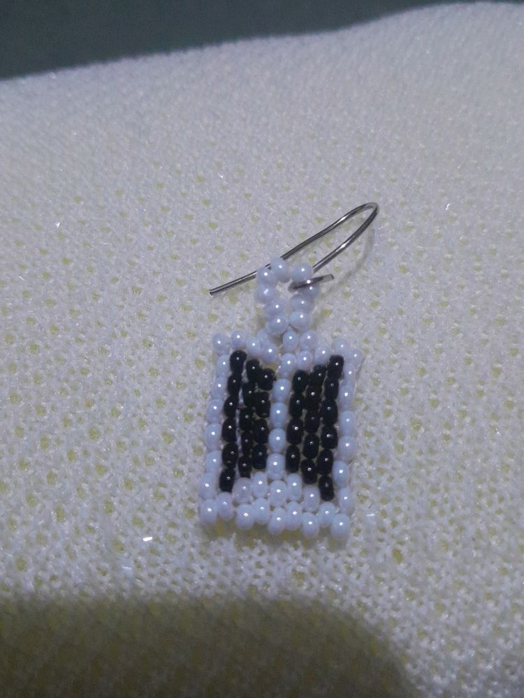 I'm Selling Beautiful Pearls Earing For BTS ARMY