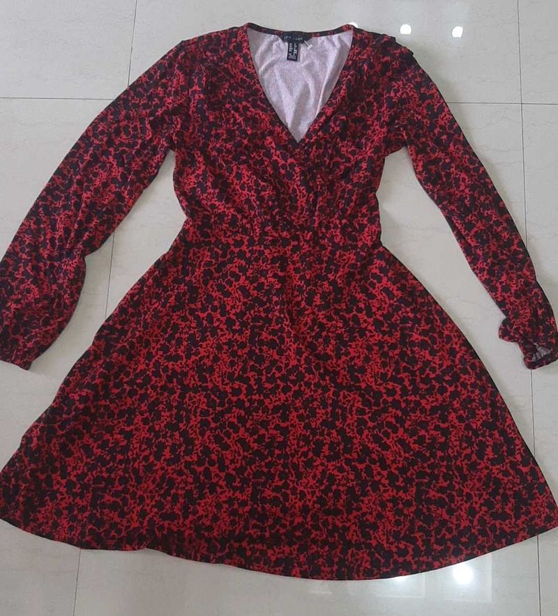 NEW IMPORTED - Red &amp; Black Floral Print Midi Dress