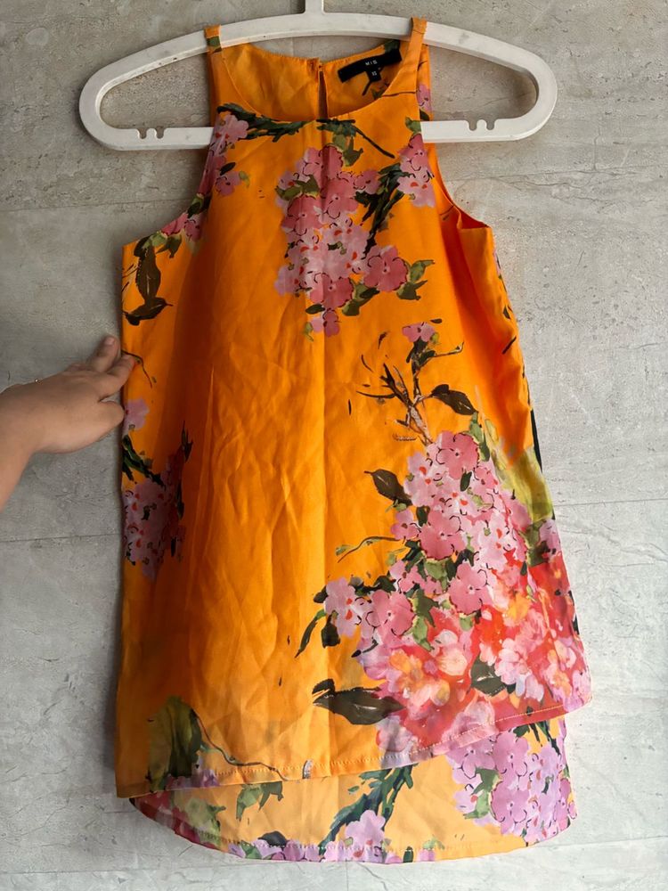 Floral Print Sleeveless Top