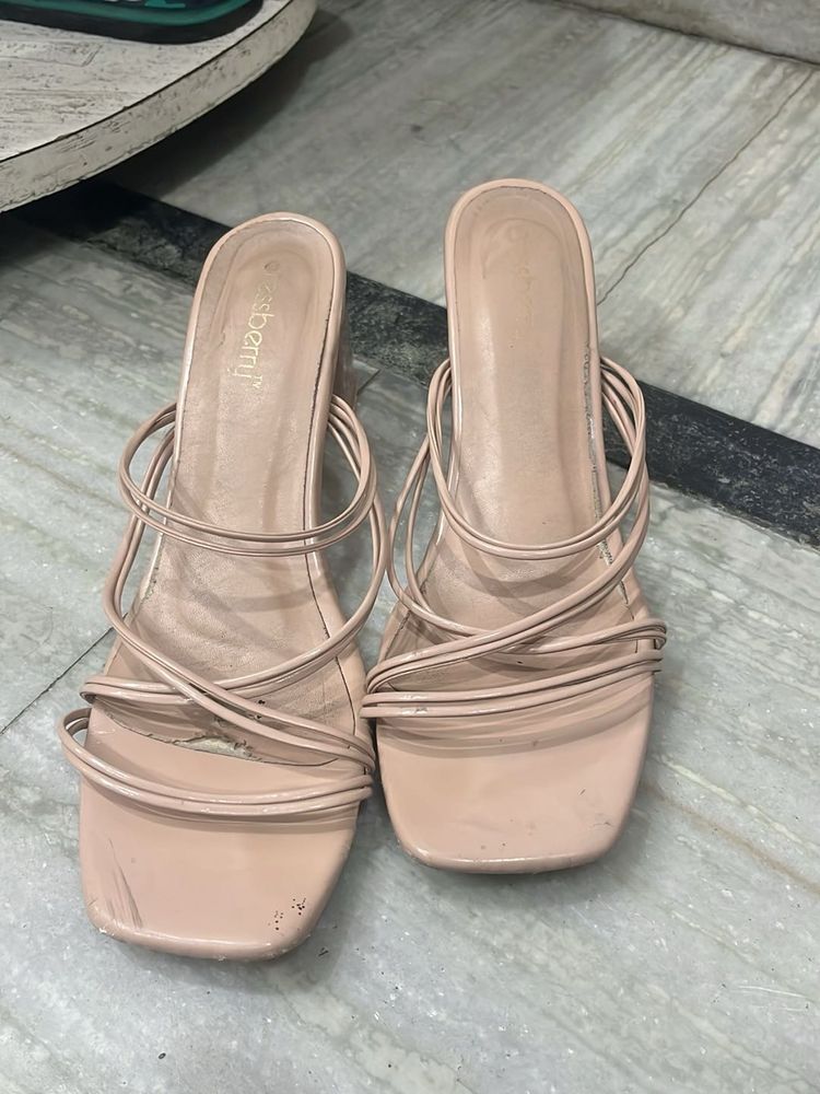 Chic Strappy Block Heel Sandals